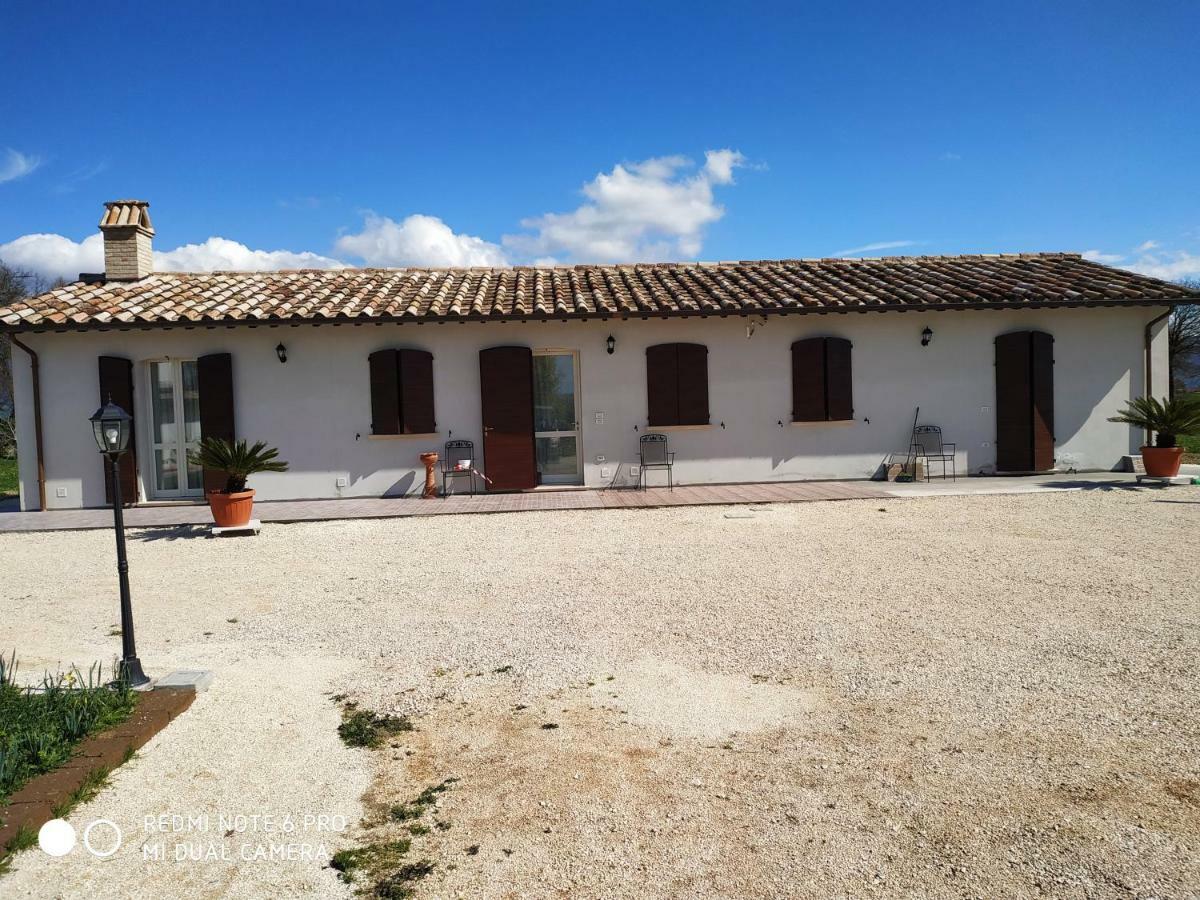 Agriturismo " Le Serre" Spello Exteriér fotografie